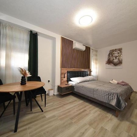 Jeta Studio & Rooms Zadar Exteriör bild